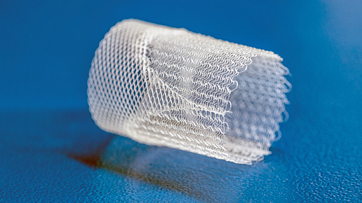 A close-up of a printed scaffold for a heart valve. The different structures that ensure the appropriate biomechanics are clearly visible. Image: Andreas Heddergott / TUM