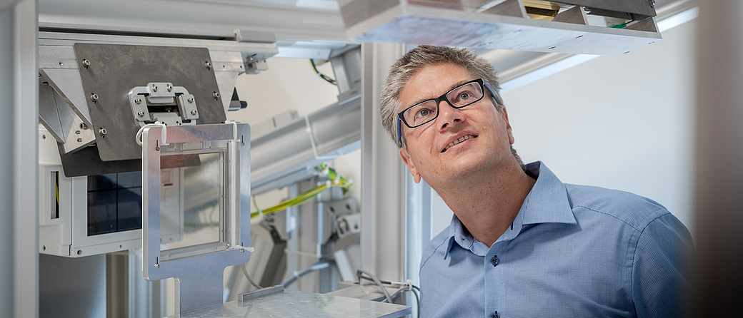 Prof. Franz Pfeiffer and his team have tested the dark-field X-ray technique in a clinical study. Image: A. Heddergott / TUM