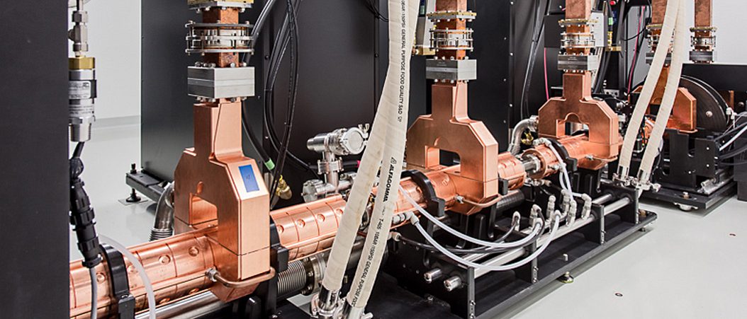 The Munich Compact Light Source (MuCLS) located at the central building of the Munich Institute of Biomedical Engineering in Garching. Image: Andreas Heddergott / TUM The Munich Compact Light Source (MuCLS) located at the central building of the Munich Institute of Biomedical Engineering in Garching. Image: Andreas Heddergott / TUM