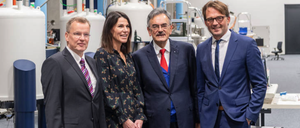 Prof. Michael Sattler, Prof. Marion Kiechle , Prof. Wolfgang A. Herrmann and Prof. Matthias Tschöp at the opening of the new building of the Bavarian NMR Centre.  Image: A. Heddergott / TUM